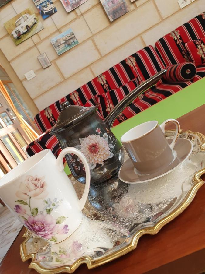 Damask Rose, Lebanese 3*