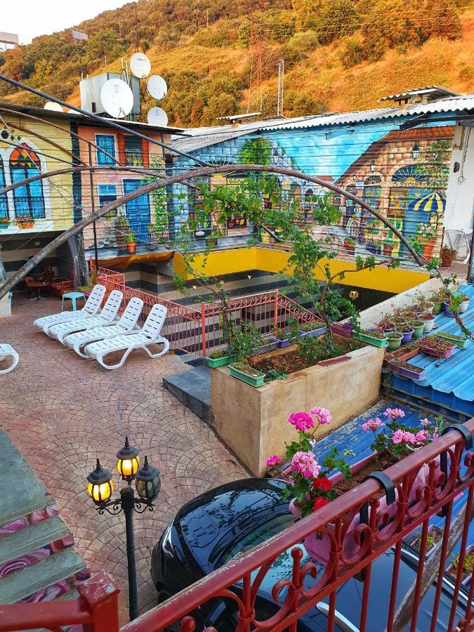 Damask Rose, Lebanese Guest house