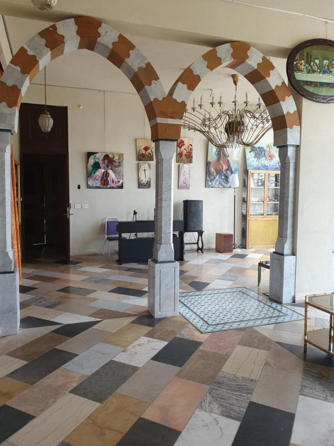 Damask Rose, Lebanese 3* Jounieh